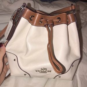 NEVER USED coach bucket bag